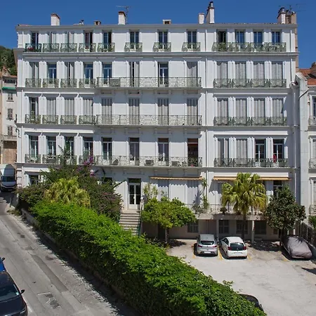 Exclusivite : Charmant Studio Au Centre-ville * 耶尔