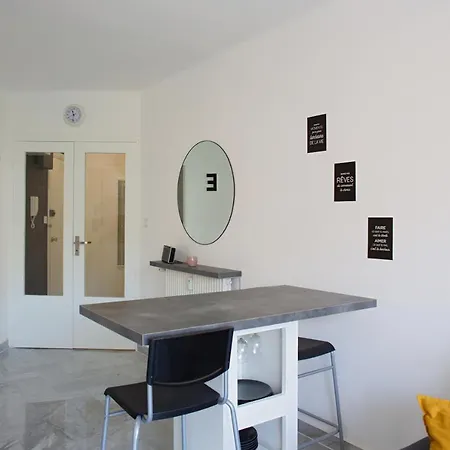 Apartment Exclusivite : Charmant Studio Au Centre-ville *